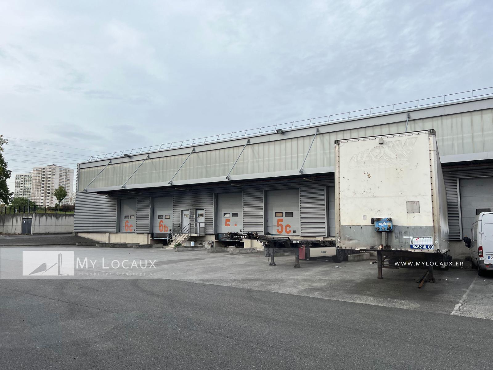 Industriel/Logistique dans Gennevilliers à louer Photo de l’immeuble– Image 1 sur 8