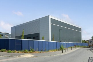 Plus de détails pour Unit 3 Thames Rd, Crayford - Industriel/Logistique à louer