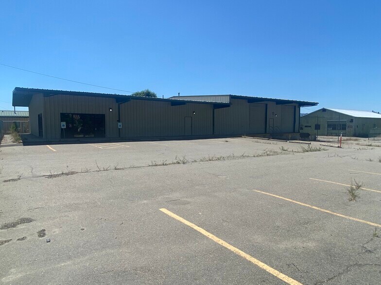 6265 N Government Way, Coeur d'Alene, ID à vendre - Photo de l’immeuble – Image 2 sur 8