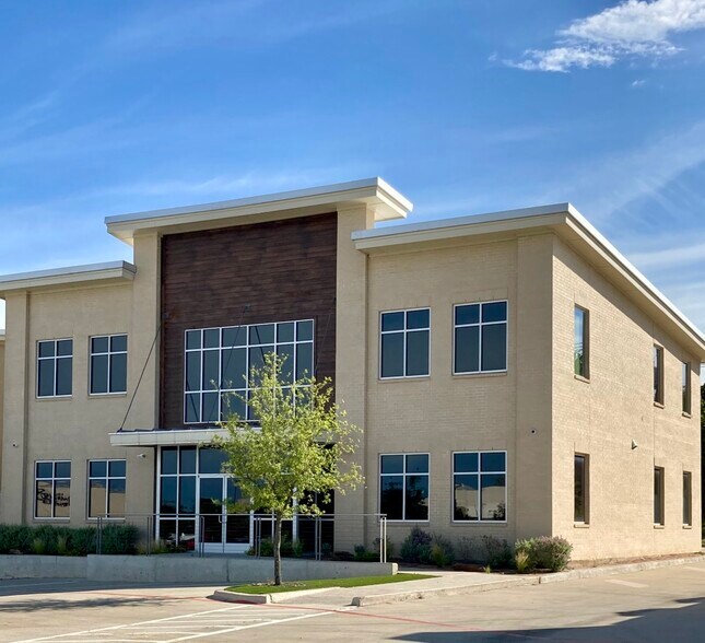 4332 Marsh Ridge Rd, Carrollton, TX à louer - Photo de l’immeuble – Image 2 sur 4