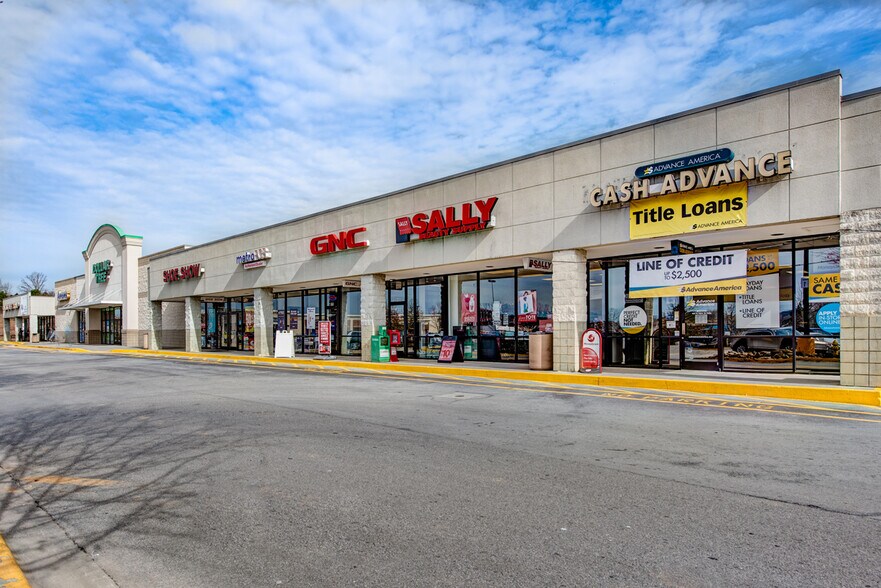 911-925 Highway 321 N, Lenoir City, TN à louer - Photo de l’immeuble – Image 3 sur 9