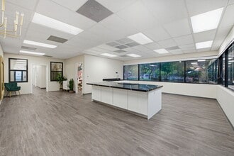5410-5430 NW 33rd Ave, Fort Lauderdale, FL à louer Photo intérieure– Image 2 sur 20