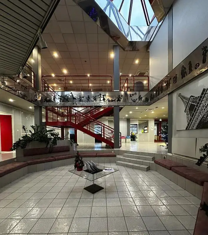 Avenue Johannes Gutenberg, Maurepas à louer Hall d’entrée– Image 1 sur 3