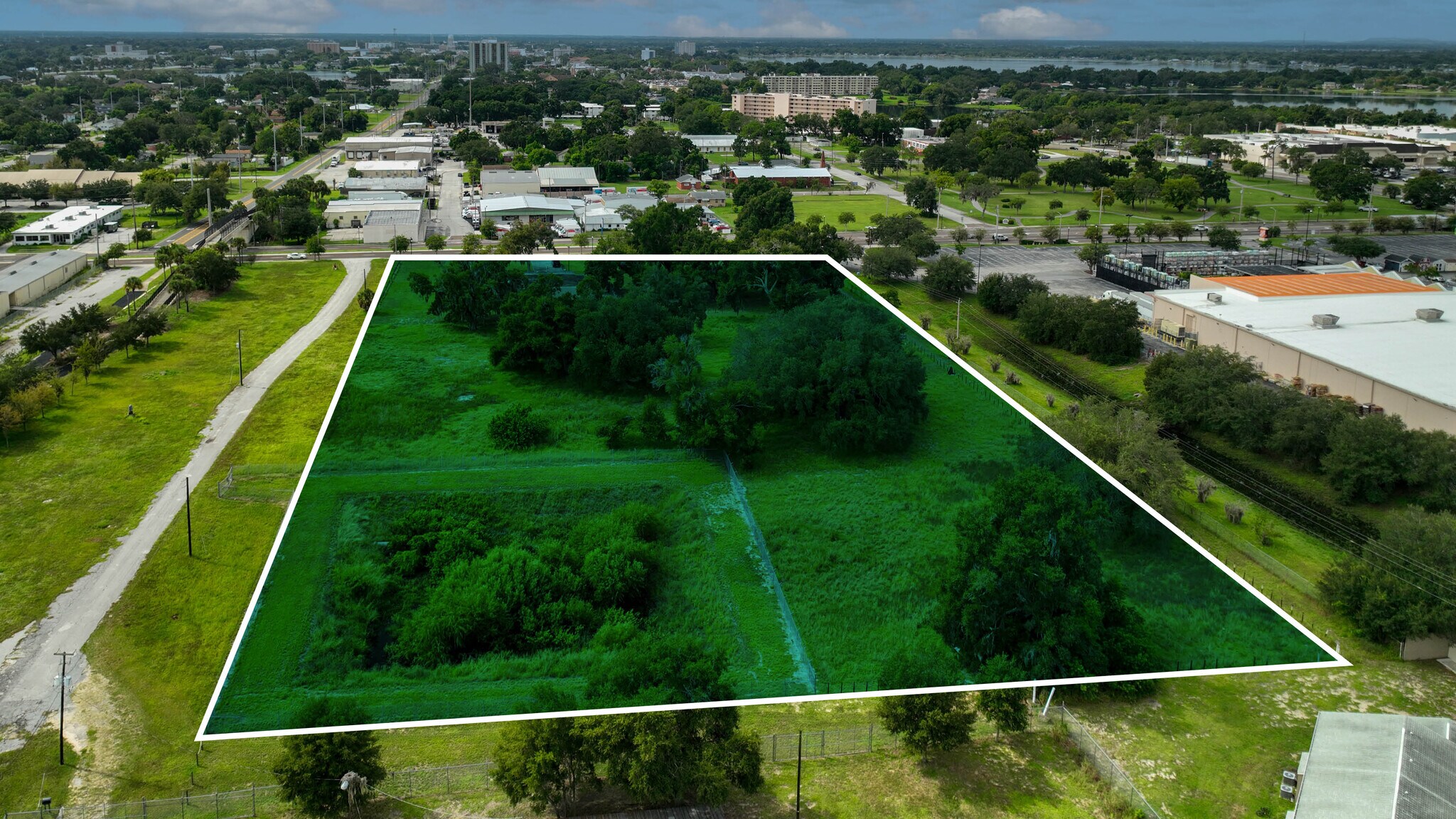 511 Martin Luther King Blvd NW, Winter Haven, FL à louer Aérien– Image 1 sur 7