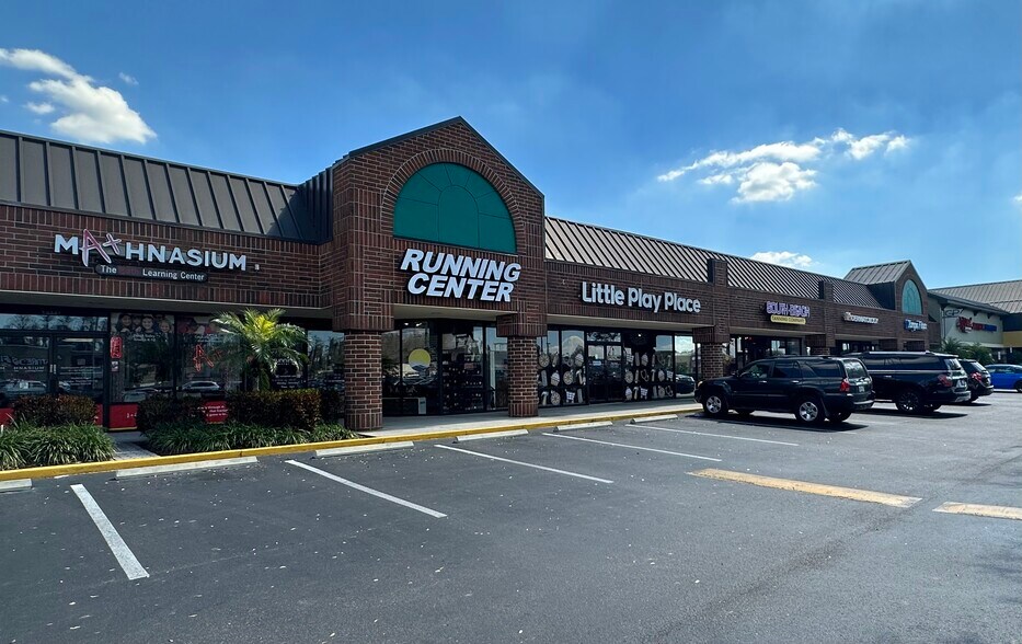 14499 N Dale Mabry Hwy, Tampa, FL à louer - Photo de l’immeuble – Image 3 sur 11