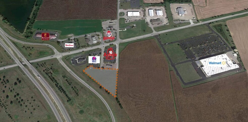 E Wyandot Ave, Upper Sandusky, OH à vendre - Photo principale – Image 1 sur 6
