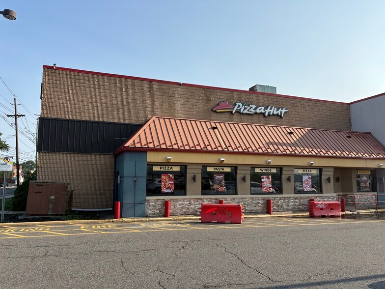 720 Washington Ave, Belleville, NJ à louer - Photo de l’immeuble – Image 3 sur 5