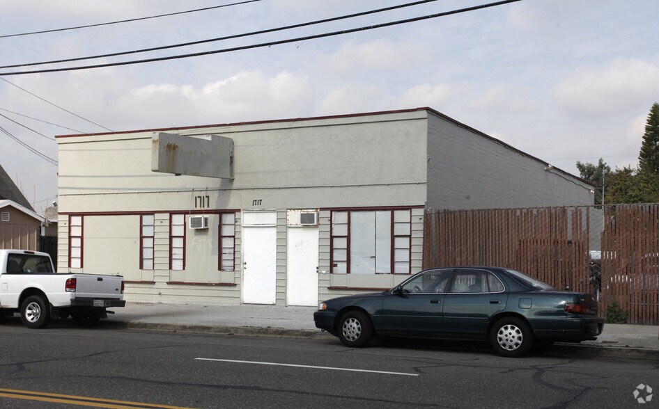1717 Santa Ana Blvd, Santa Ana, CA à vendre - Photo de l’immeuble – Image 2 sur 2