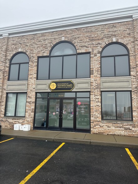 175 Walnut St, Lockport, NY à louer - Photo de l’immeuble – Image 2 sur 25