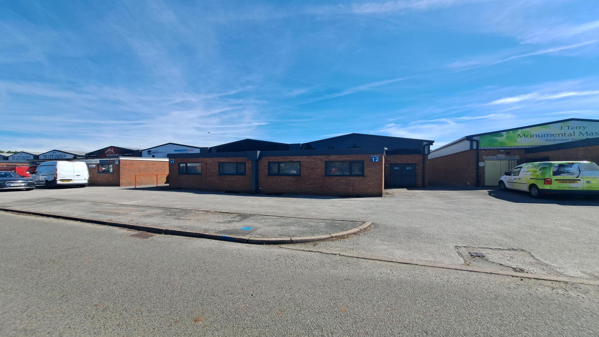 Units 9-12 Power Station Rd, Rugeley à louer Photo principale– Image 1 sur 2