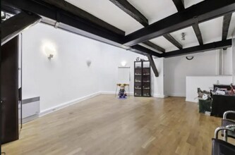 Bureau dans Paris à louer Photo intérieure– Image 1 sur 2