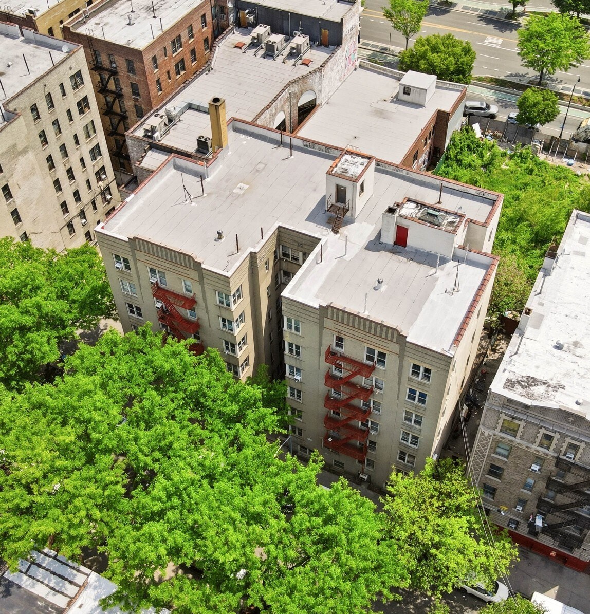 2310 Creston Ave, Bronx, NY à vendre Photo de l’immeuble– Image 1 sur 42