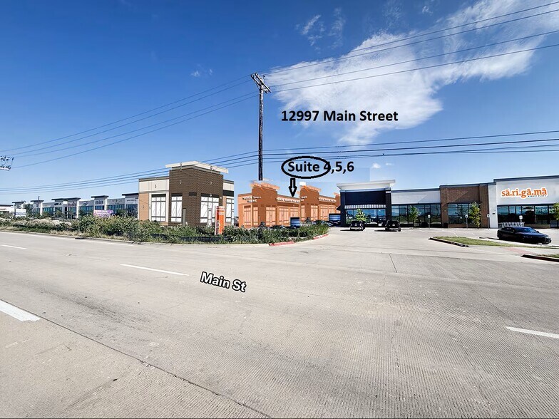 12997 Main St, Frisco, TX à louer - Photo de l’immeuble – Image 3 sur 10