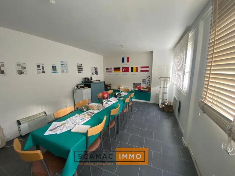 Industriel/Logistique dans Gémenos à louer - Photo intérieure – Image 3 sur 6