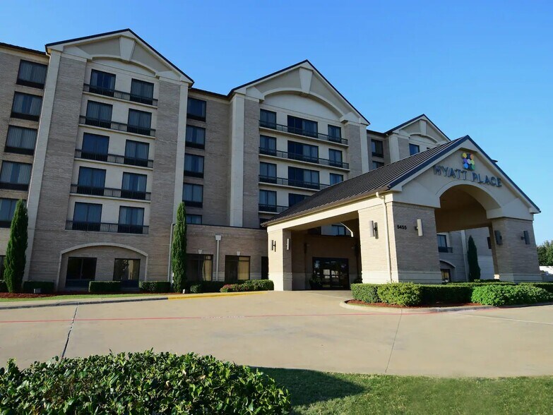 5455 Green Park Dr, Irving, TX à vendre - Photo de l’immeuble – Image 2 sur 22