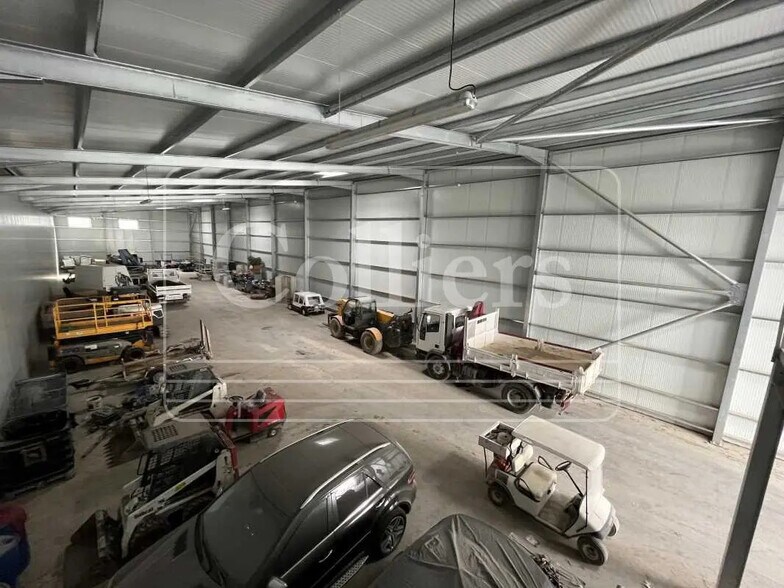 Local d’activités dans Gémenos à louer - Photo intérieure – Image 1 sur 3