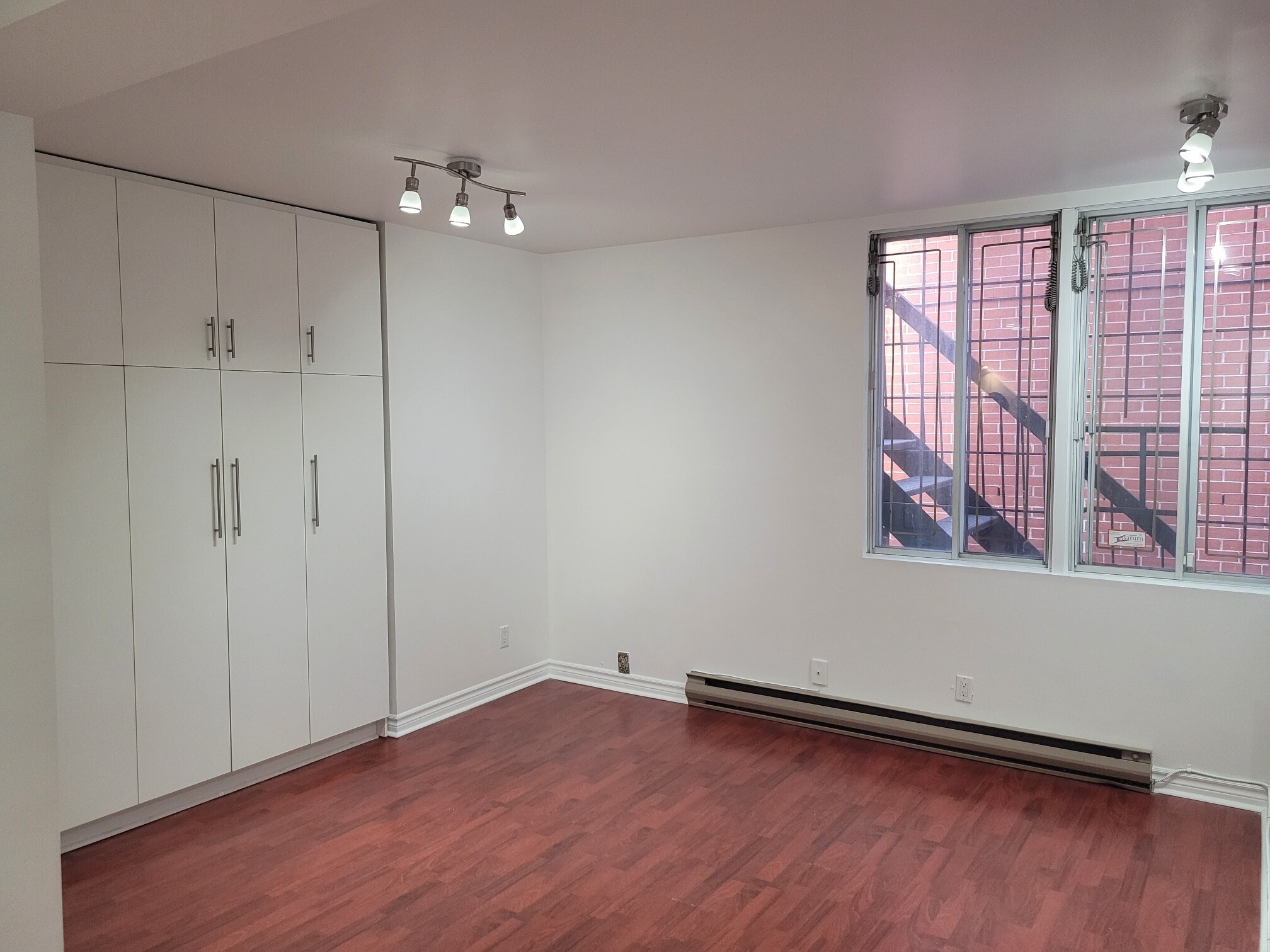 5020-5024 Ch de la Côte-des-Neiges, Montréal, QC à louer Photo intérieure– Image 1 sur 5