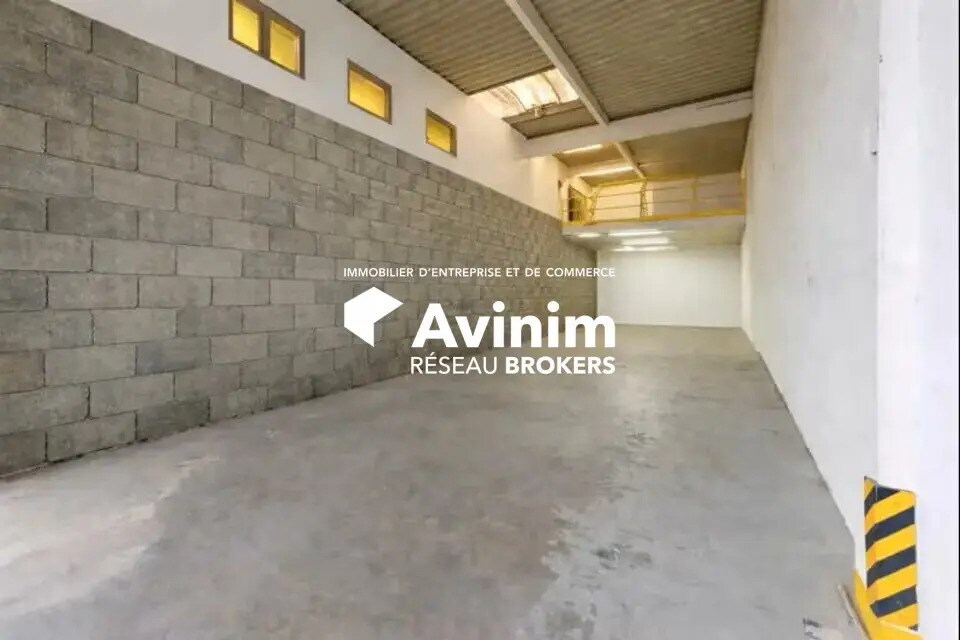 Industriel/Logistique dans Baillet-en-France à louer Photo intérieure– Image 1 sur 4