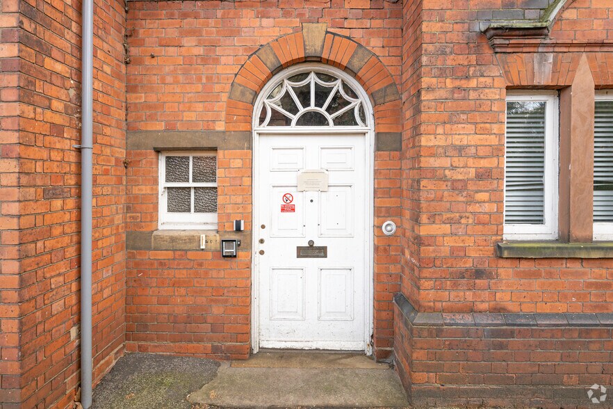 13 The Ave, Lincoln à vendre - Photo de l’immeuble – Image 3 sur 5