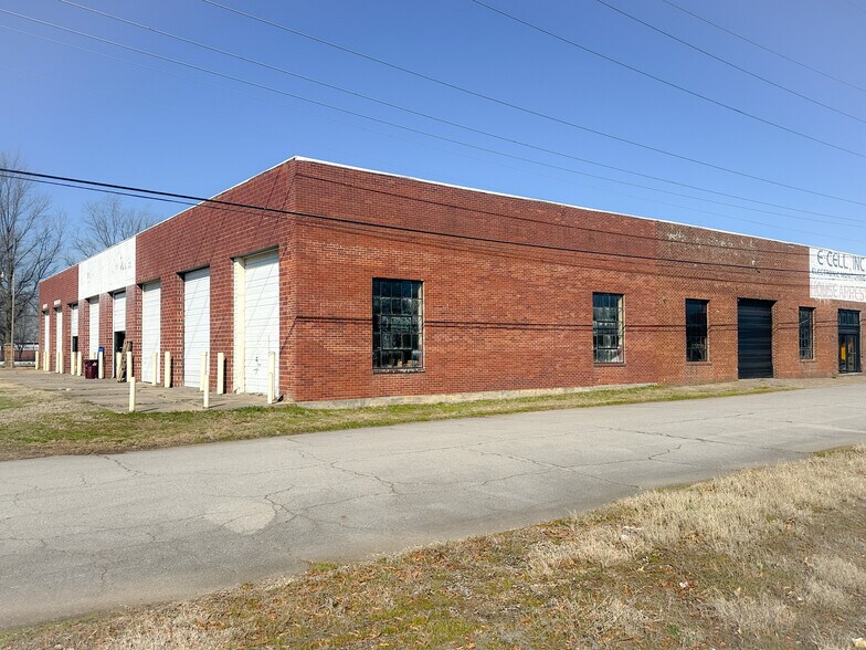 200 S 7th St, Fort Smith, AR à louer - Photo de l’immeuble – Image 3 sur 8