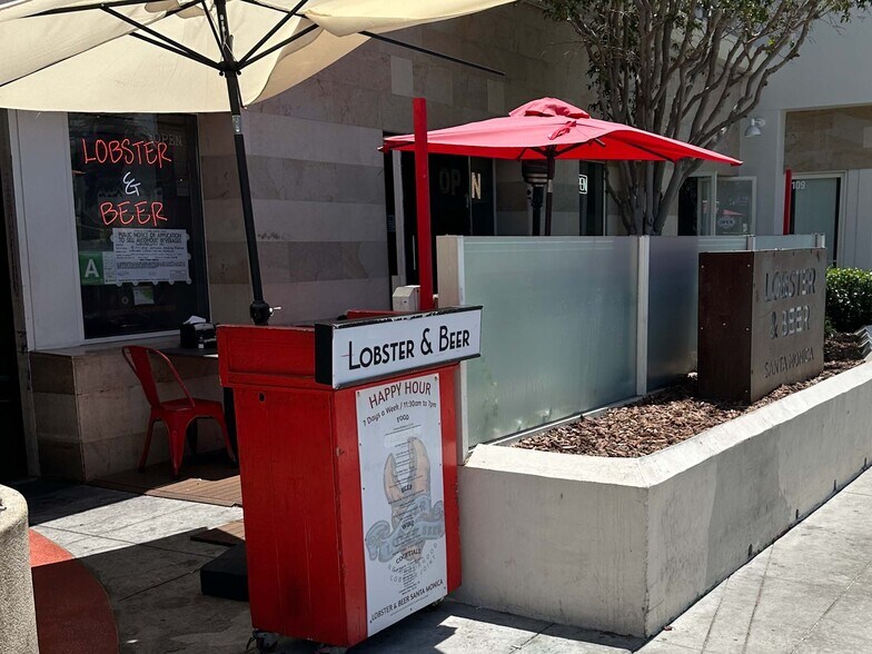 530 Wilshire Blvd, Santa Monica, CA à louer - Photo de l’immeuble – Image 3 sur 24