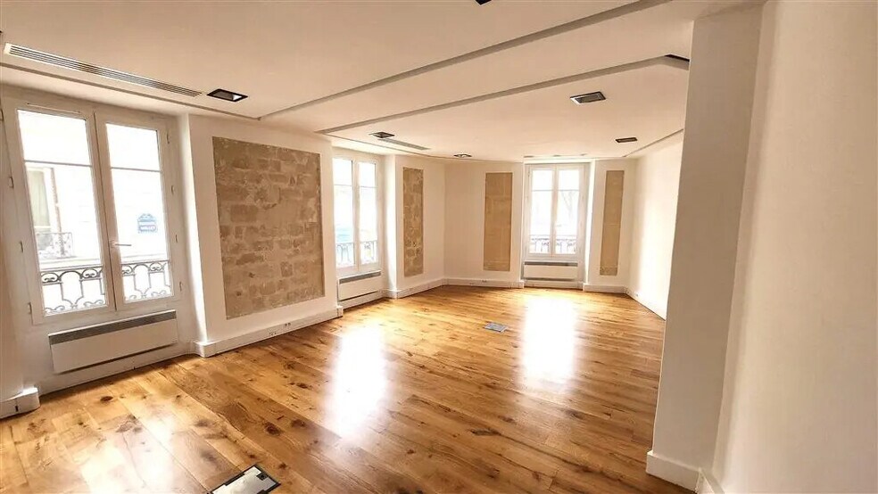Bureau dans Paris à louer - Photo de l’immeuble – Image 1 sur 9