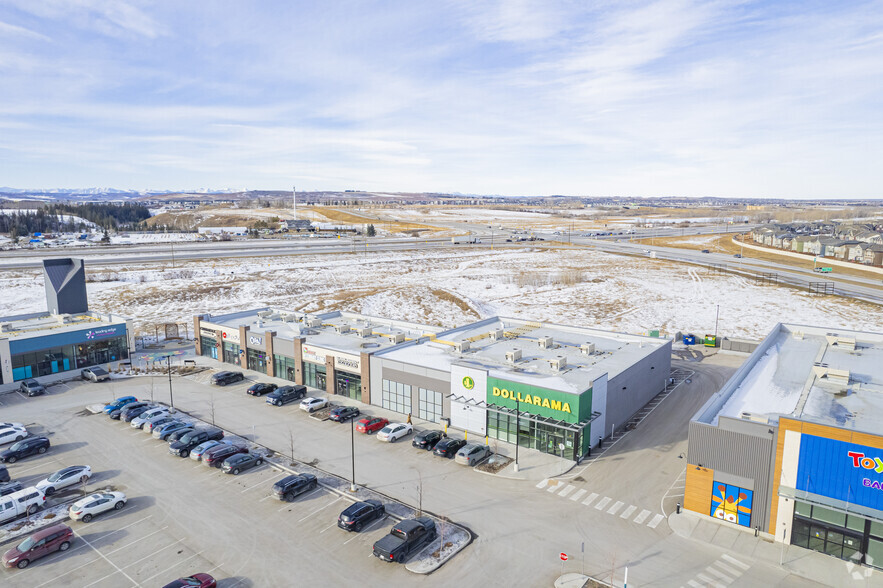 80 Longview Cmn SE, Calgary, AB à louer - Aérien – Image 3 sur 4
