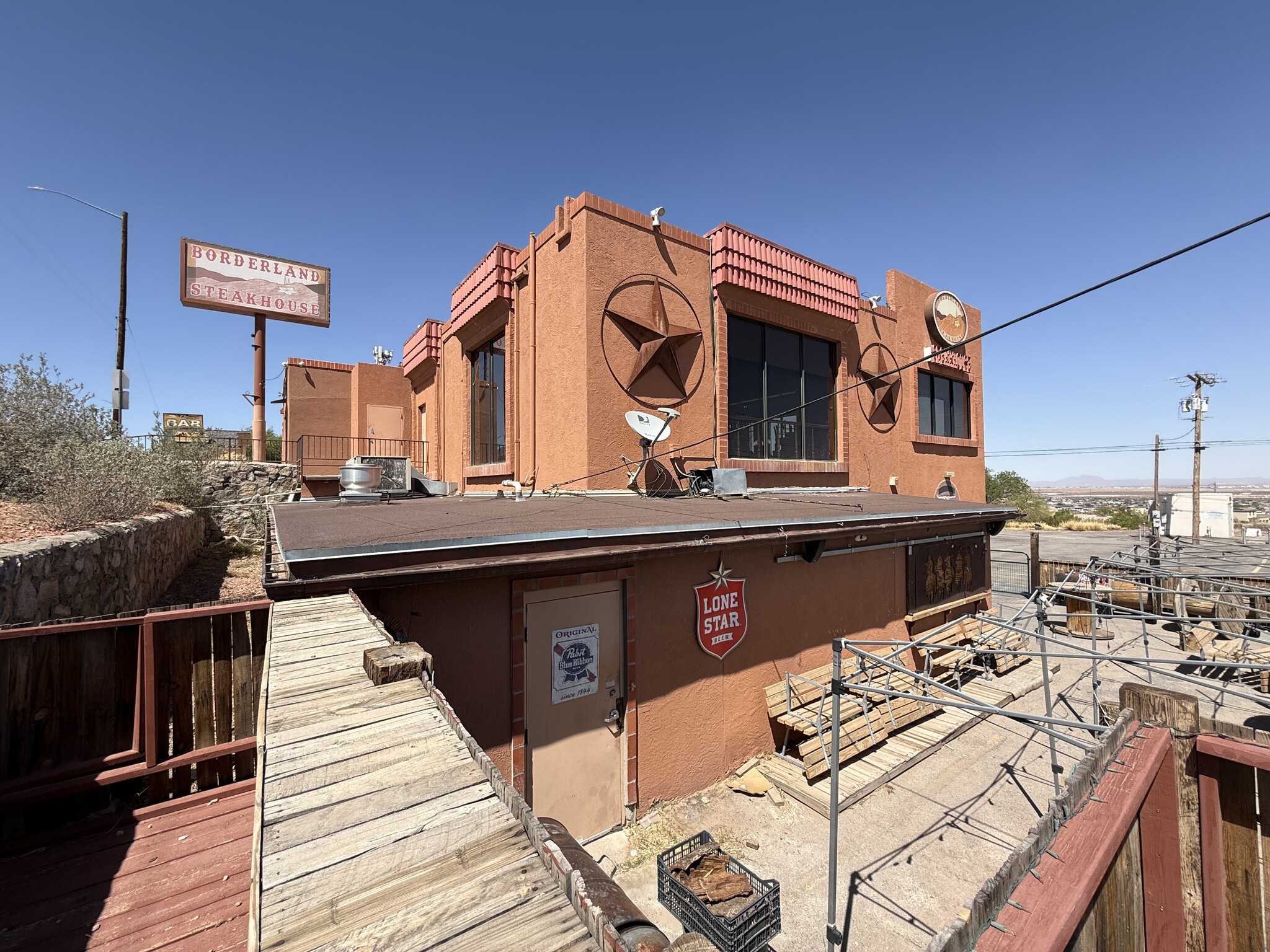 7600 Alabama St, El Paso, TX à vendre Photo de l’immeuble– Image 1 sur 14