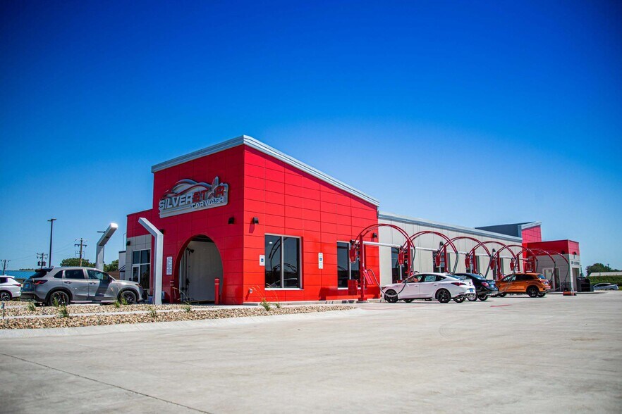 156th & Hickman rd, Clive, IA à vendre - Photo principale – Image 1 sur 2