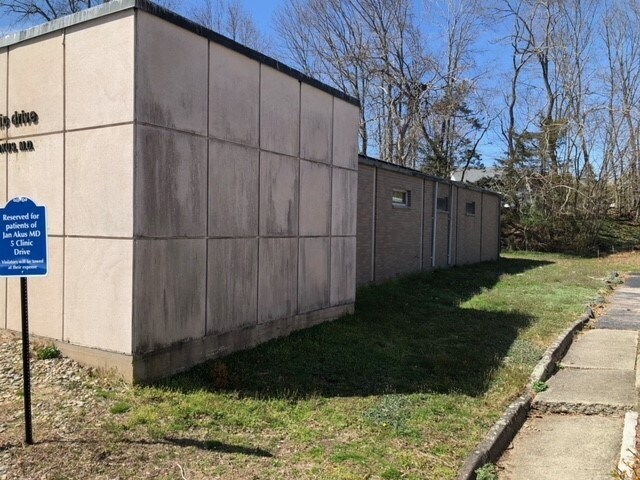 5 Clinic Dr, Norwich, CT à vendre - Photo de l’immeuble – Image 2 sur 12