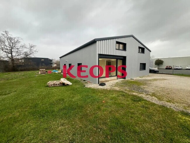 Plus de détails pour 22 Rue De L'Europe, Montrabé - Bureau à vendre