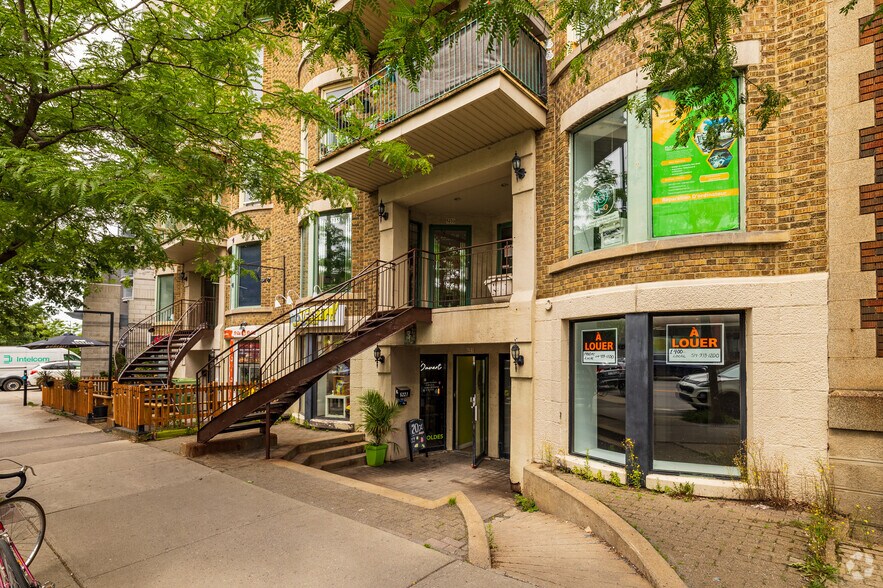 5225-5239 Av Du Parc, Montréal, QC à louer - Photo de l’immeuble – Image 2 sur 2
