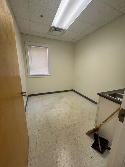1266-1270 Westminster St, Providence, RI à louer - Photo de l’immeuble – Image 3 sur 19