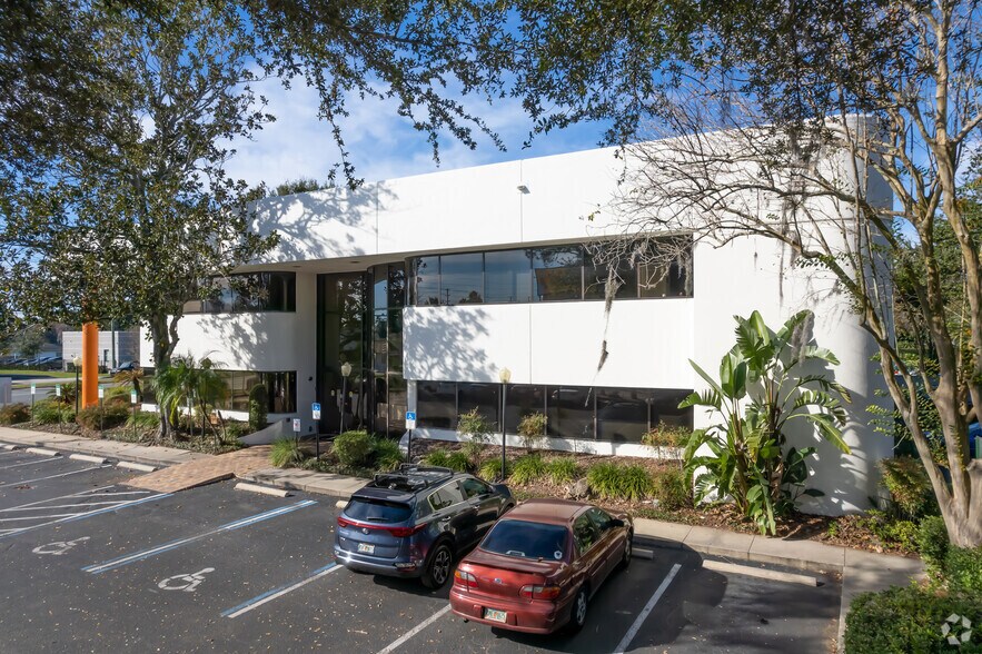 1685 Lee Rd, Winter Park, FL à louer - Photo de l’immeuble – Image 3 sur 9