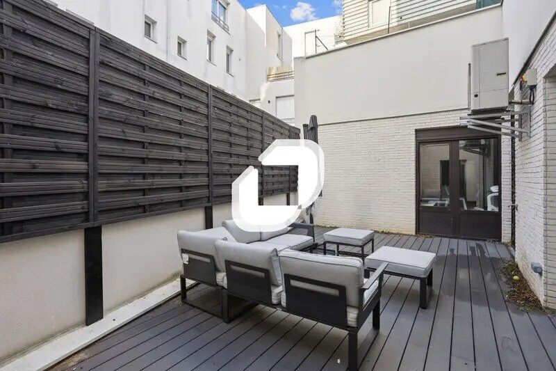 Bureau dans Montreuil à vendre - Photo de l’immeuble – Image 2 sur 13