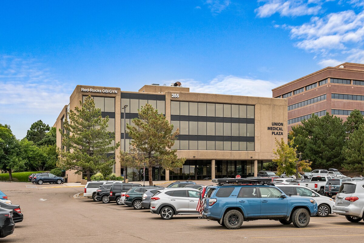 255 Union Blvd, Lakewood, CO à louer Photo principale– Image 1 sur 11