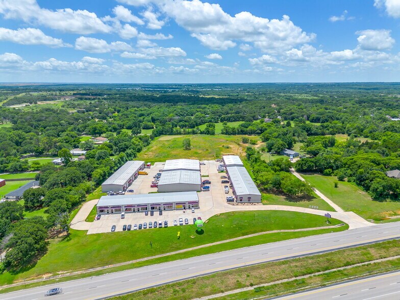 6050 E Highway 67, Alvarado, TX à louer - Photo de l’immeuble – Image 3 sur 32