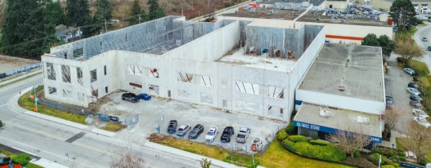 11928 Machrina Way, Richmond, BC à louer - Photo de la construction – Image 1 sur 3
