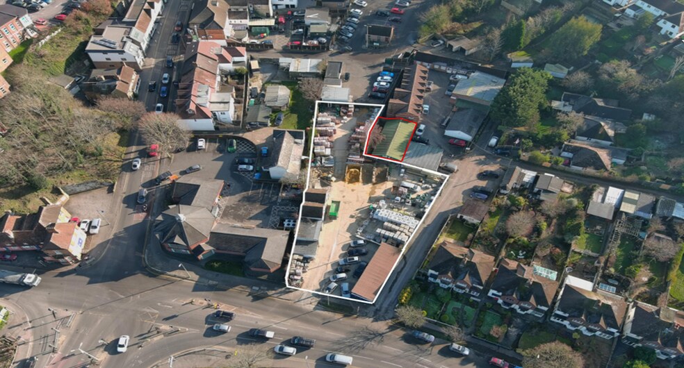 Former Builders Merchants & Car Showroom portefeuille de 2 biens à vendre sur LoopNet.fr - Aérien – Image 1 sur 3