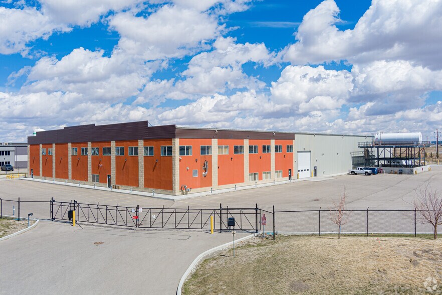 261044 Wagon Wheel Cres, Rocky View Co, AB à vendre - Photo principale – Image 1 sur 4