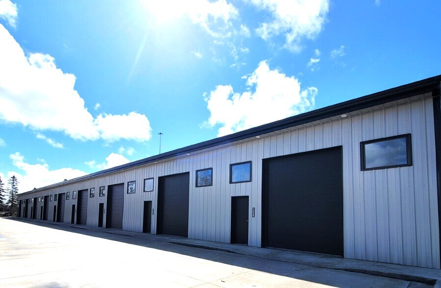 2975 Heartland Dr, Grand Forks, ND à louer - Photo de l’immeuble – Image 3 sur 31