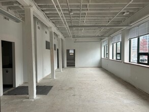 1035 Cambridge St, Cambridge, MA à louer Photo intérieure– Image 1 sur 4