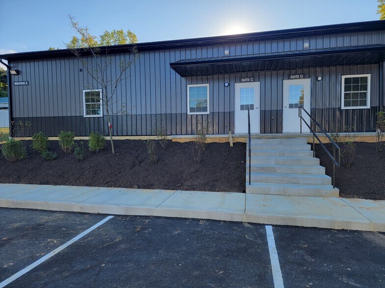 3141 N Westbury Village Dr, Bloomington, IN à louer - Photo de l’immeuble – Image 2 sur 4