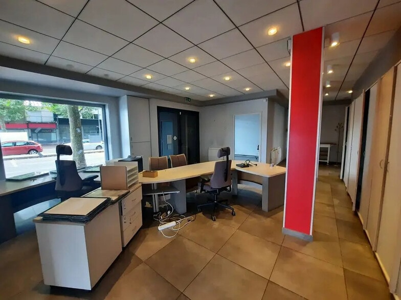 Local commercial dans Rouen à louer - Photo de l’immeuble – Image 2 sur 11