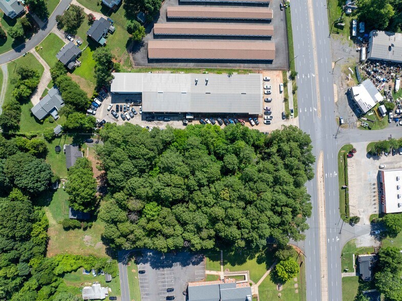 6205 W Wilkinson Blvd, Belmont, NC à vendre - Photo de l’immeuble – Image 2 sur 3