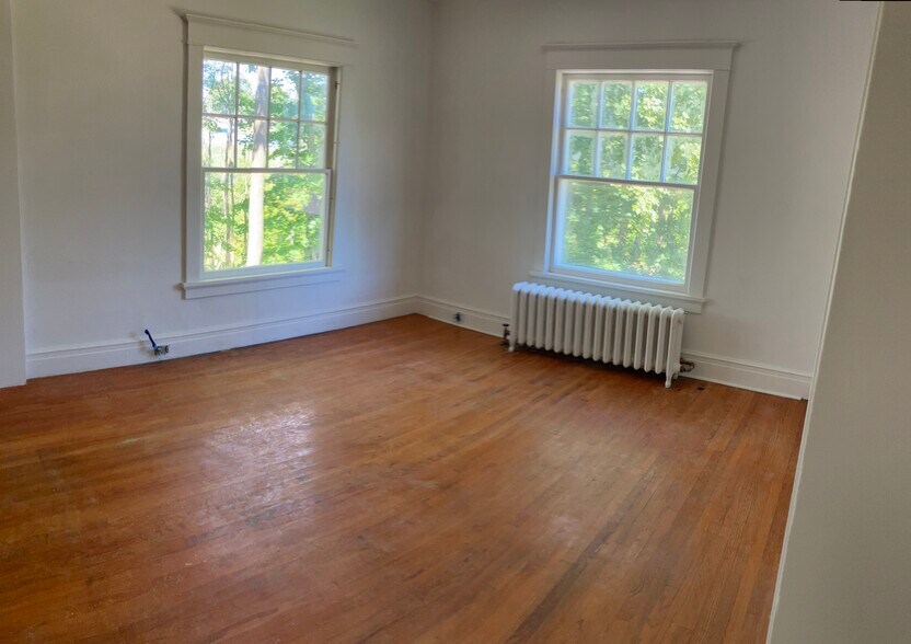 54 Parkwood Blvd, Hudson, NY à vendre - Photo de l’immeuble – Image 2 sur 12