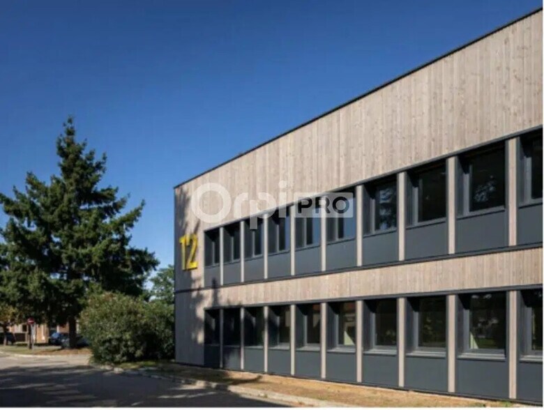 33 Avenue Du Docteur Georges Lévy, Vénissieux à louer - Photo de l’immeuble – Image 3 sur 28