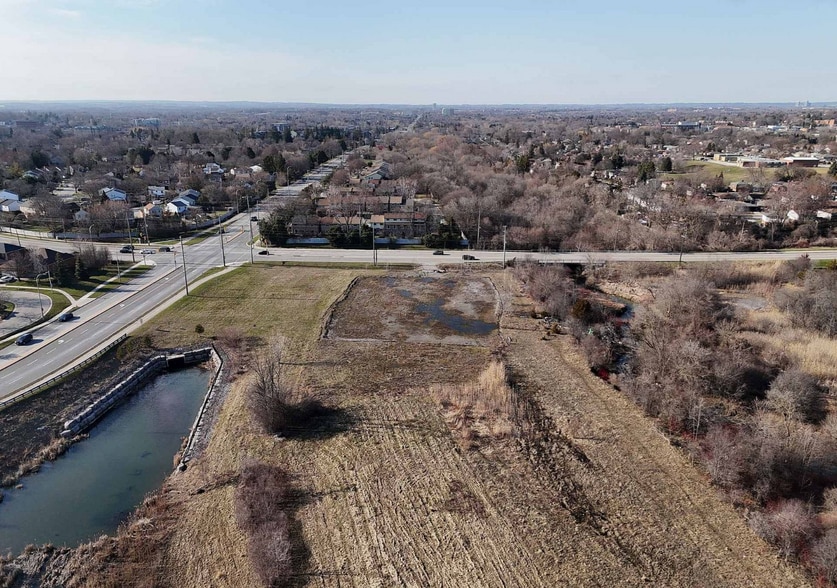 0 Burns St, Whitby, ON à vendre - Photo de l’immeuble – Image 3 sur 8