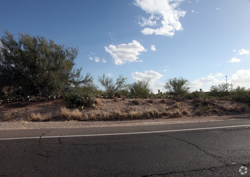 9750 E Broadway Blvd, Tucson, AZ à vendre - Photo de l’immeuble – Image 3 sur 3