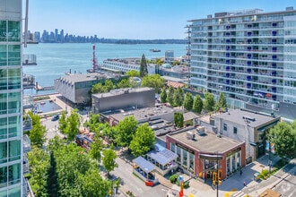 13 Lonsdale Ave, North Vancouver, BC - VUE AÉRIENNE  vue de carte